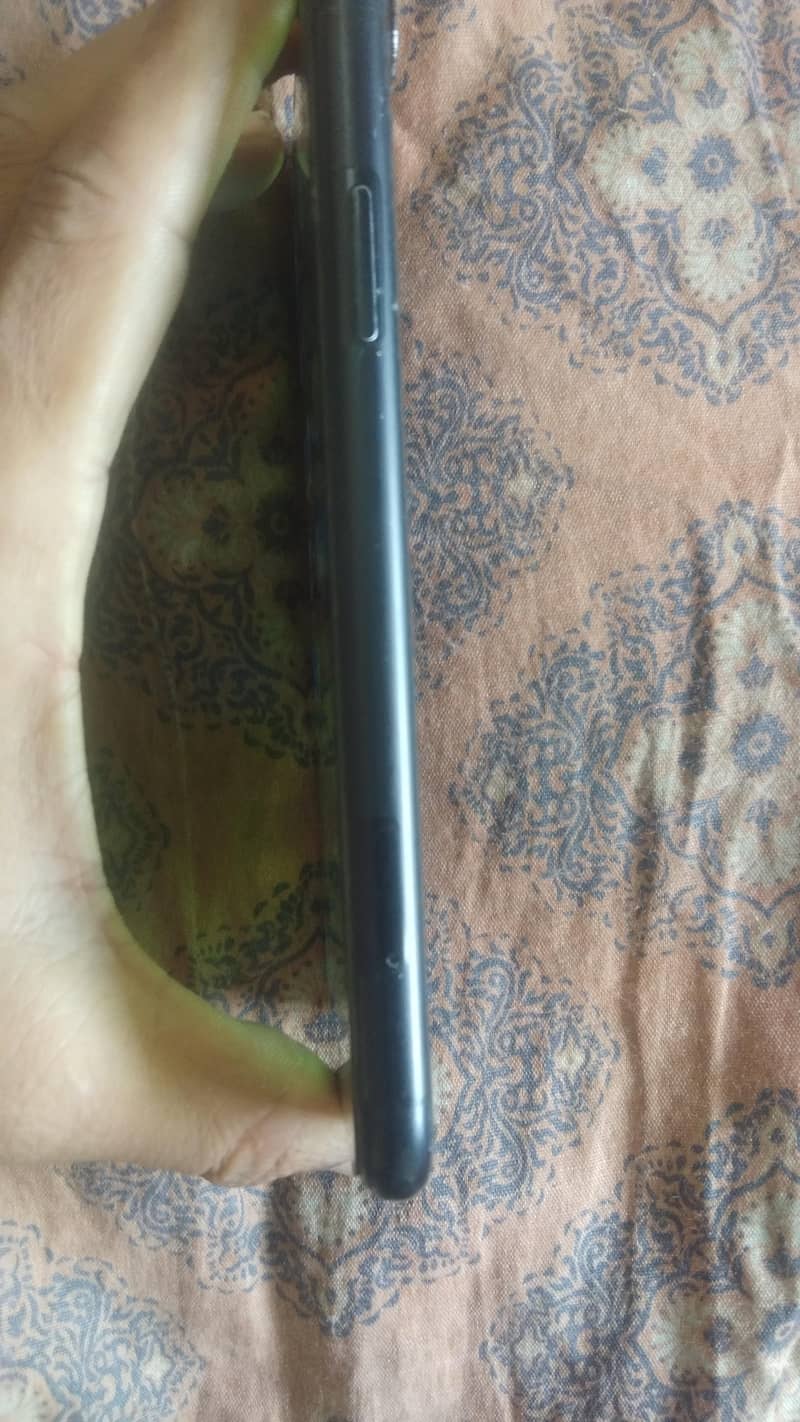 iPhone xr 2