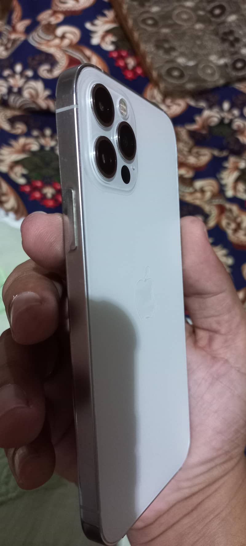 Apple iPhone 12 Pro 2
