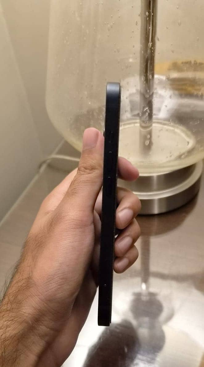Apple iPhone 13 1