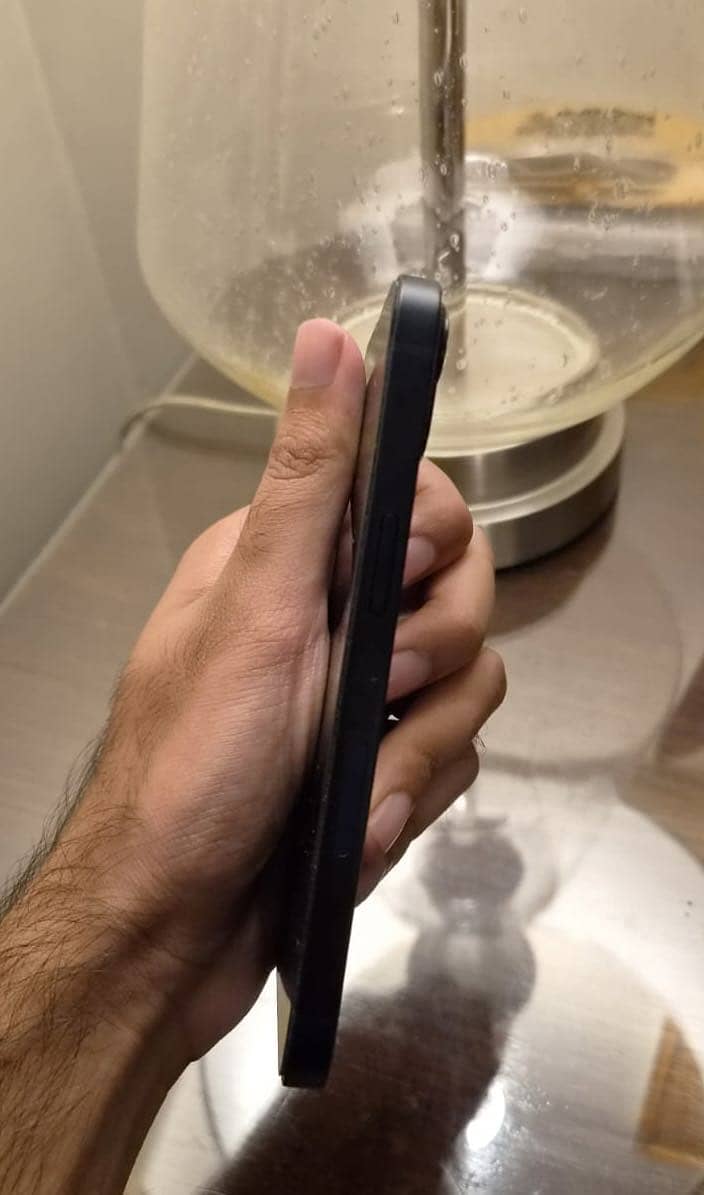 Apple iPhone 13 4