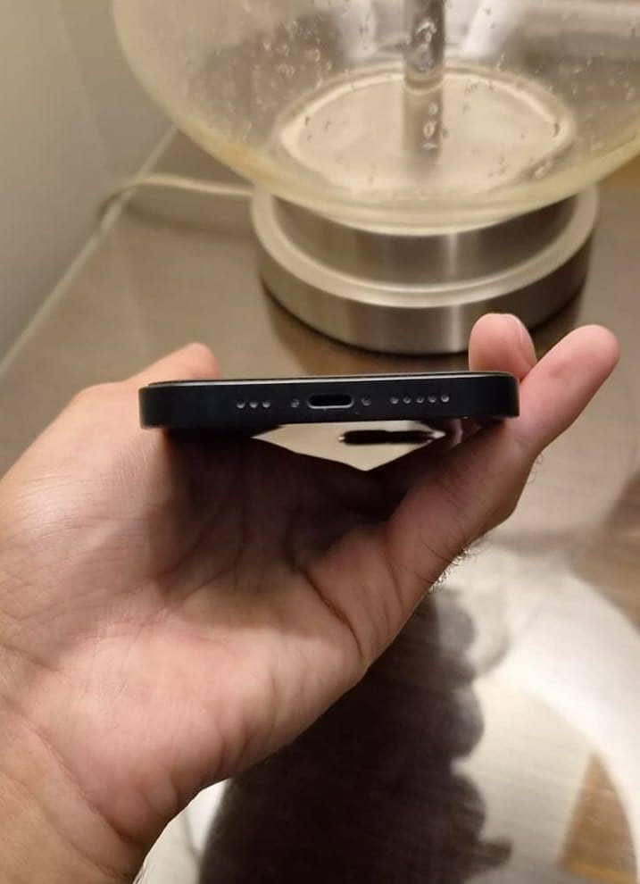 Apple iPhone 13 6