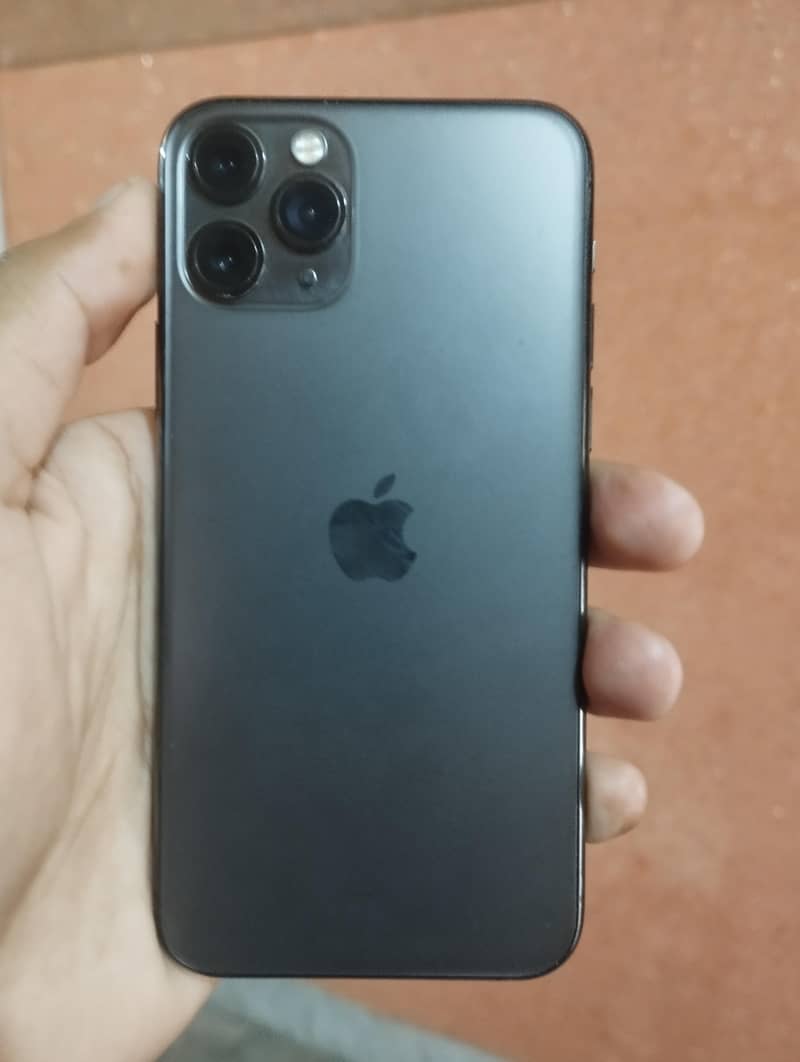 Apple iPhone 11 Pro 1