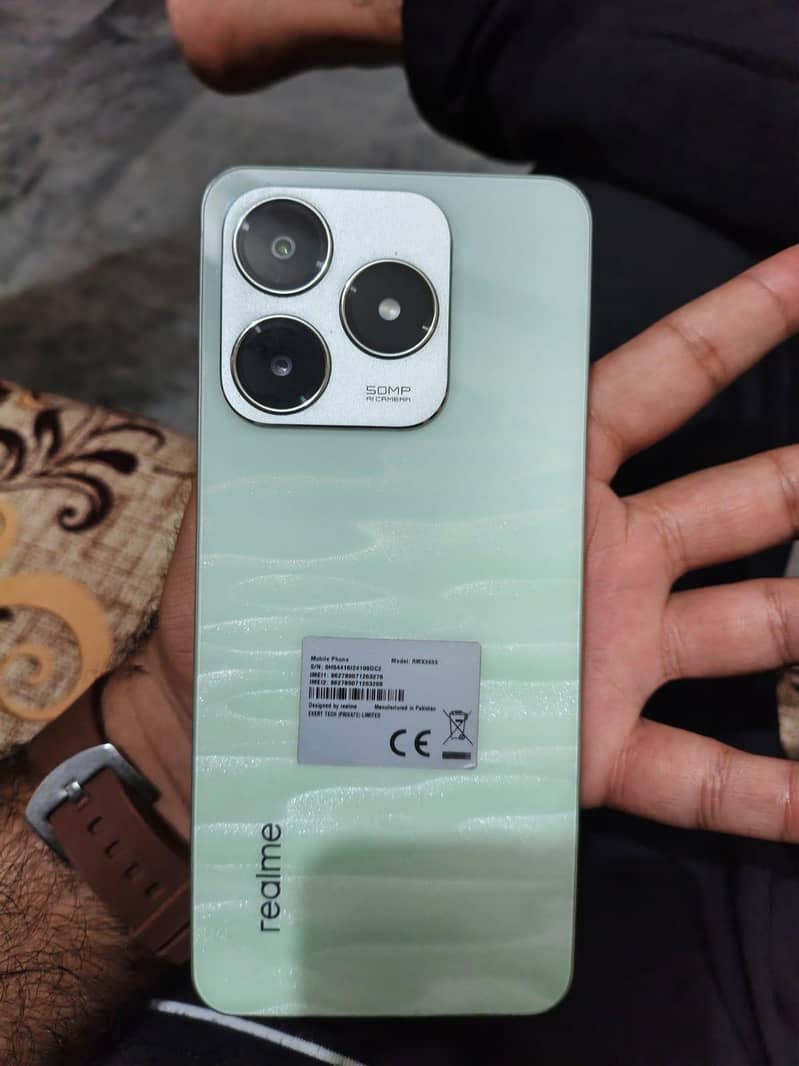 Realme C63 4