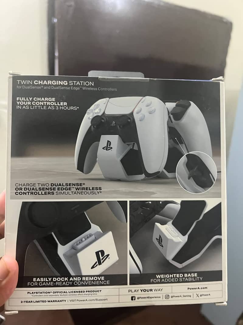 PS5 Slim 1TB Complete Package – 2 Controllers 8