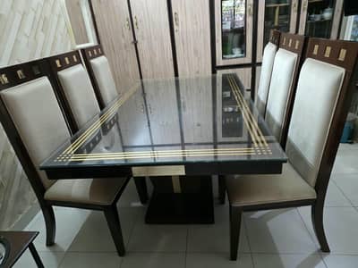 6 seater dinning table