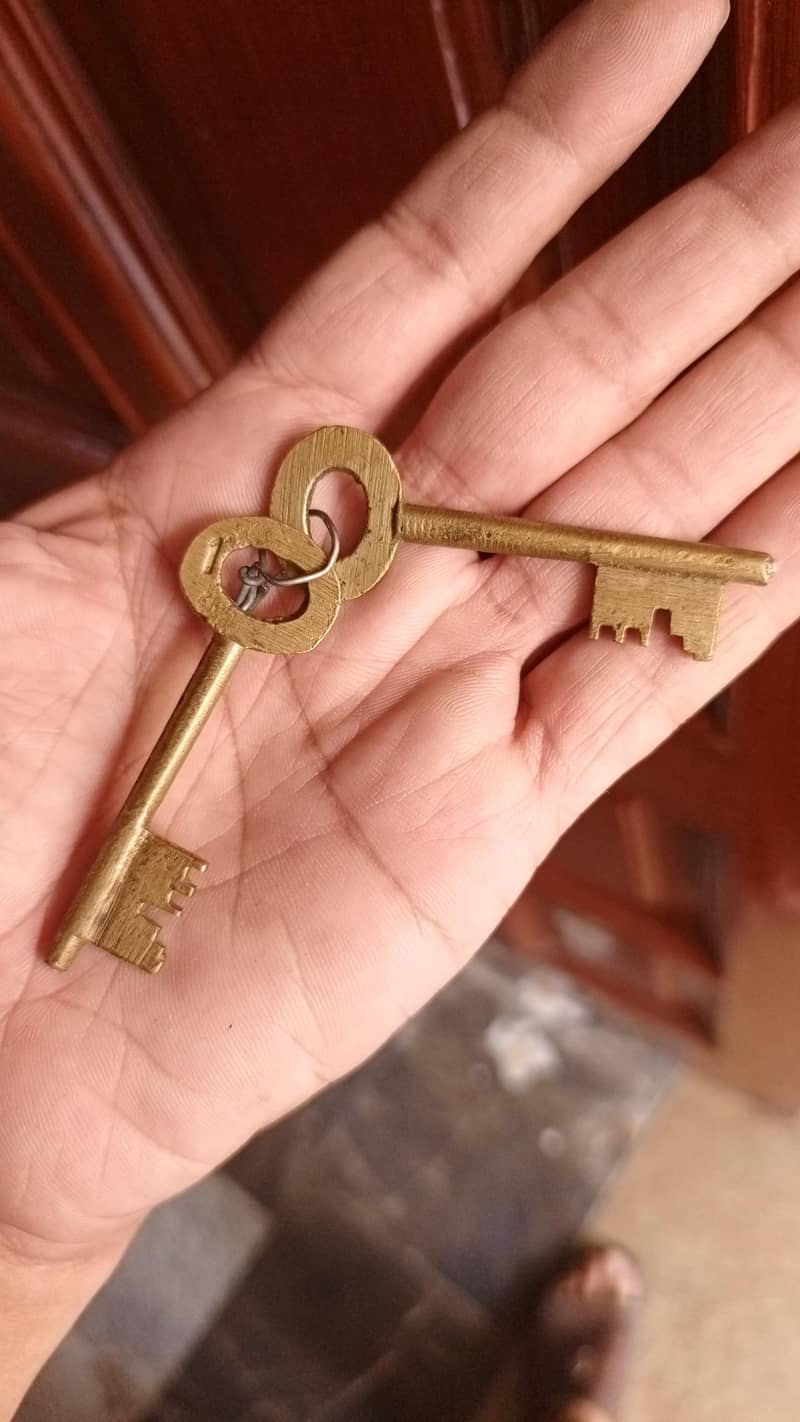 2 doors 3