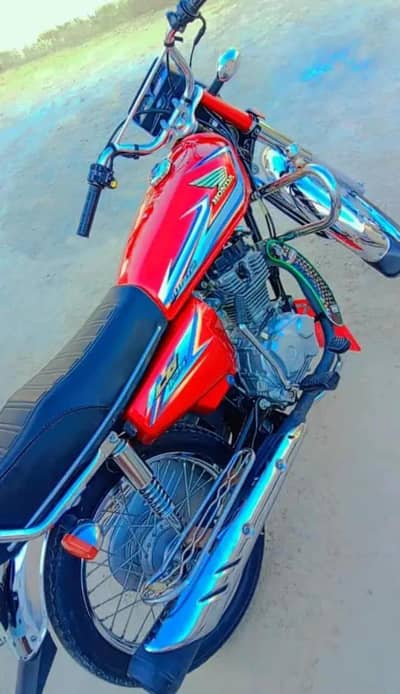 Honda 125 cc bike for sale WhatsApp number _"03230718297