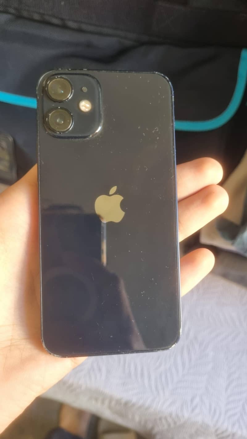 Apple iPhone 12 mini 0