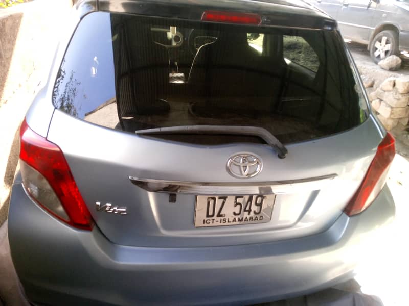 vitz 2011 9