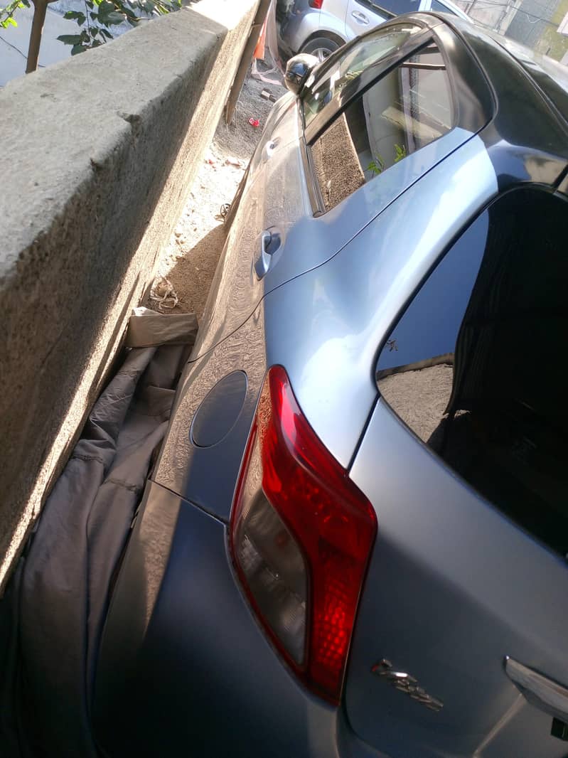 vitz 2011 11