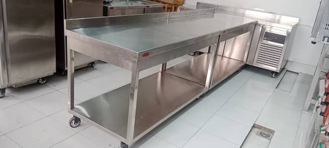 COMMERCIAL KITCHEN AVAILBLE FOR SALE
