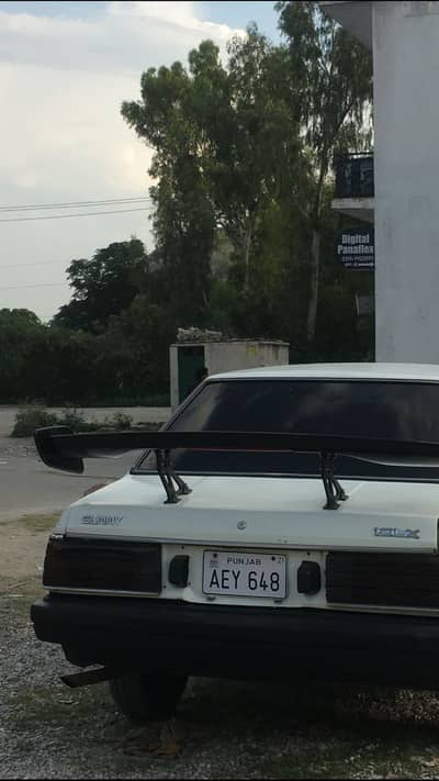 Nissan Sunny 1985