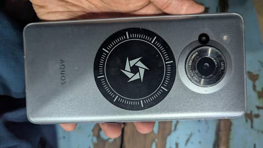 Aquos R7 12 256