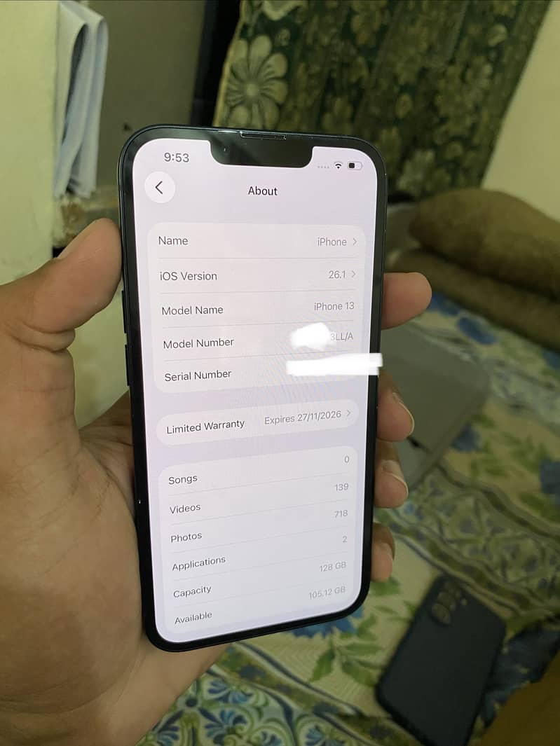 iPhone 13 8
