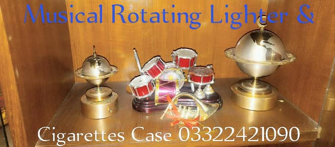 Musical Rotating Lighter & Cigarettes Case