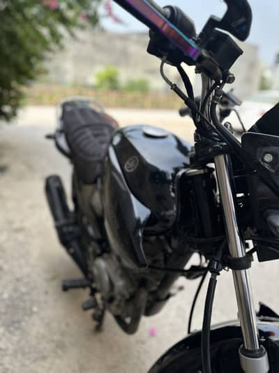 YBR 125