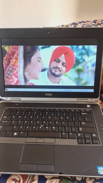 laptop core i7 12gb/128gb 9/10 03057798396
