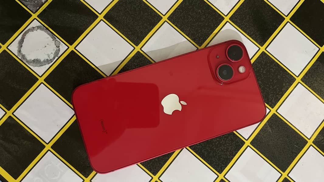 Apple iPhone 14 4