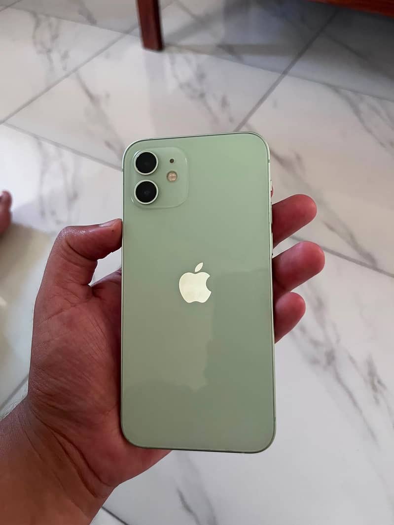 Apple iPhone 12 3