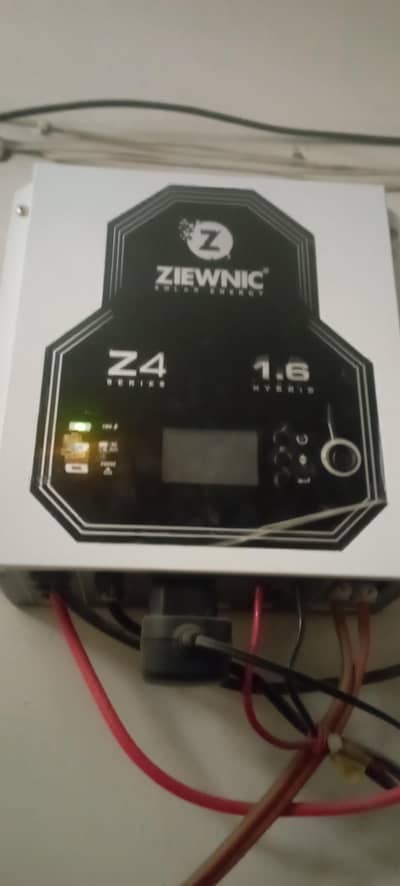 Ziewnic Hybrid solar inverter 1.6kw