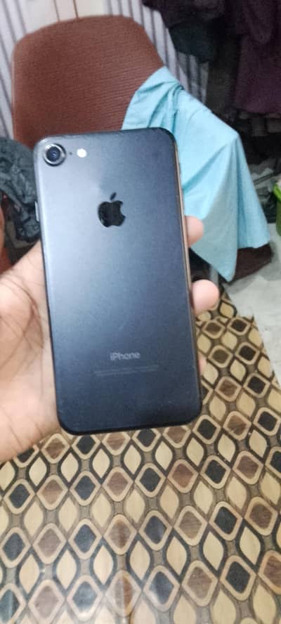 Apple iPhone 7