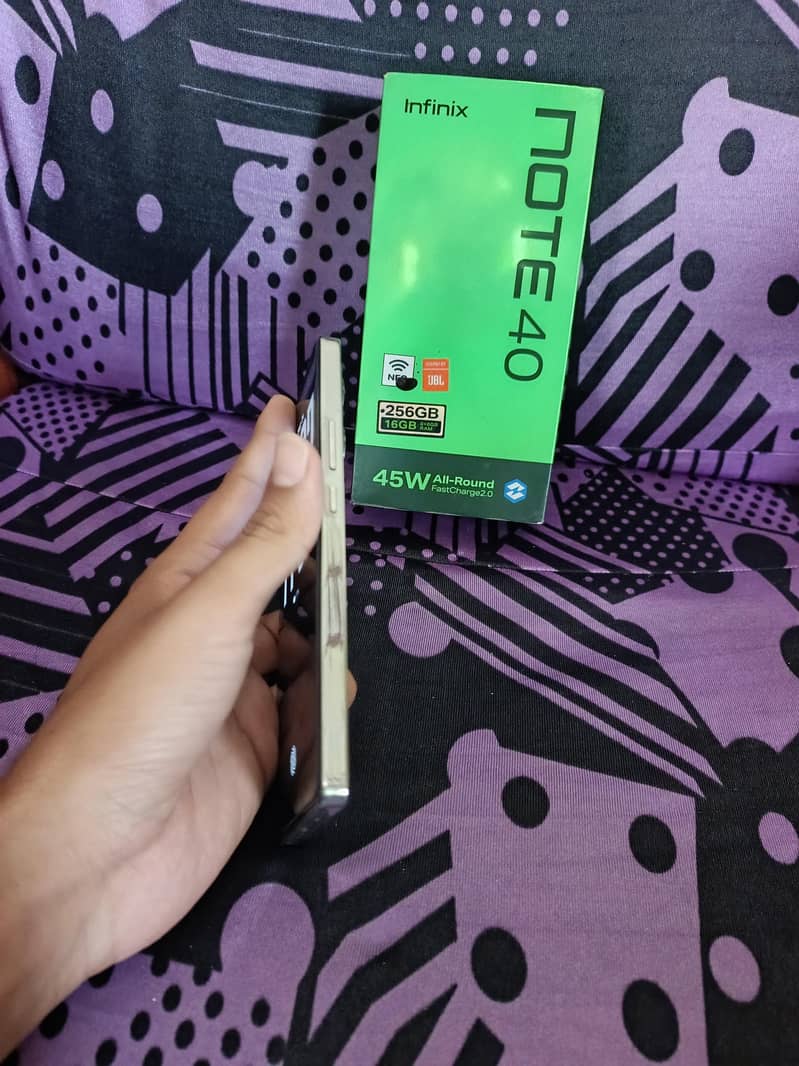 Infinix Note 40 4