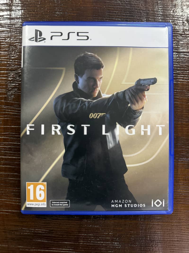 FIRST LIGHT 007 PS5 0
