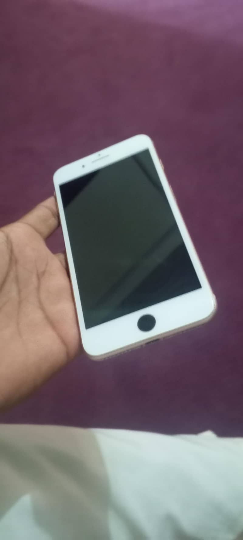 Apple iPhone 8 Plus 9
