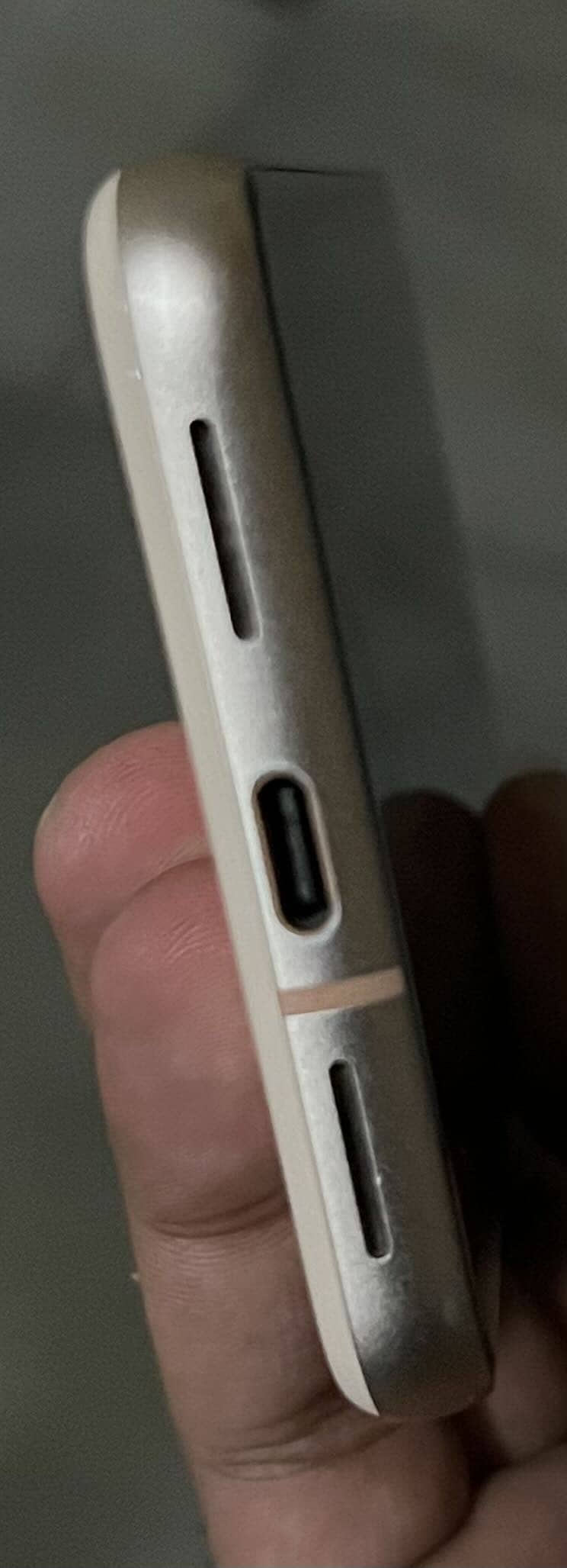 Google Pixel 8 4