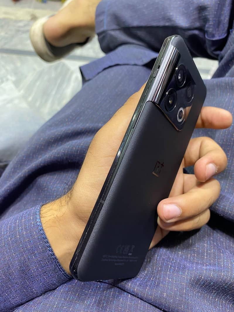 One Plus 10 Pro 5