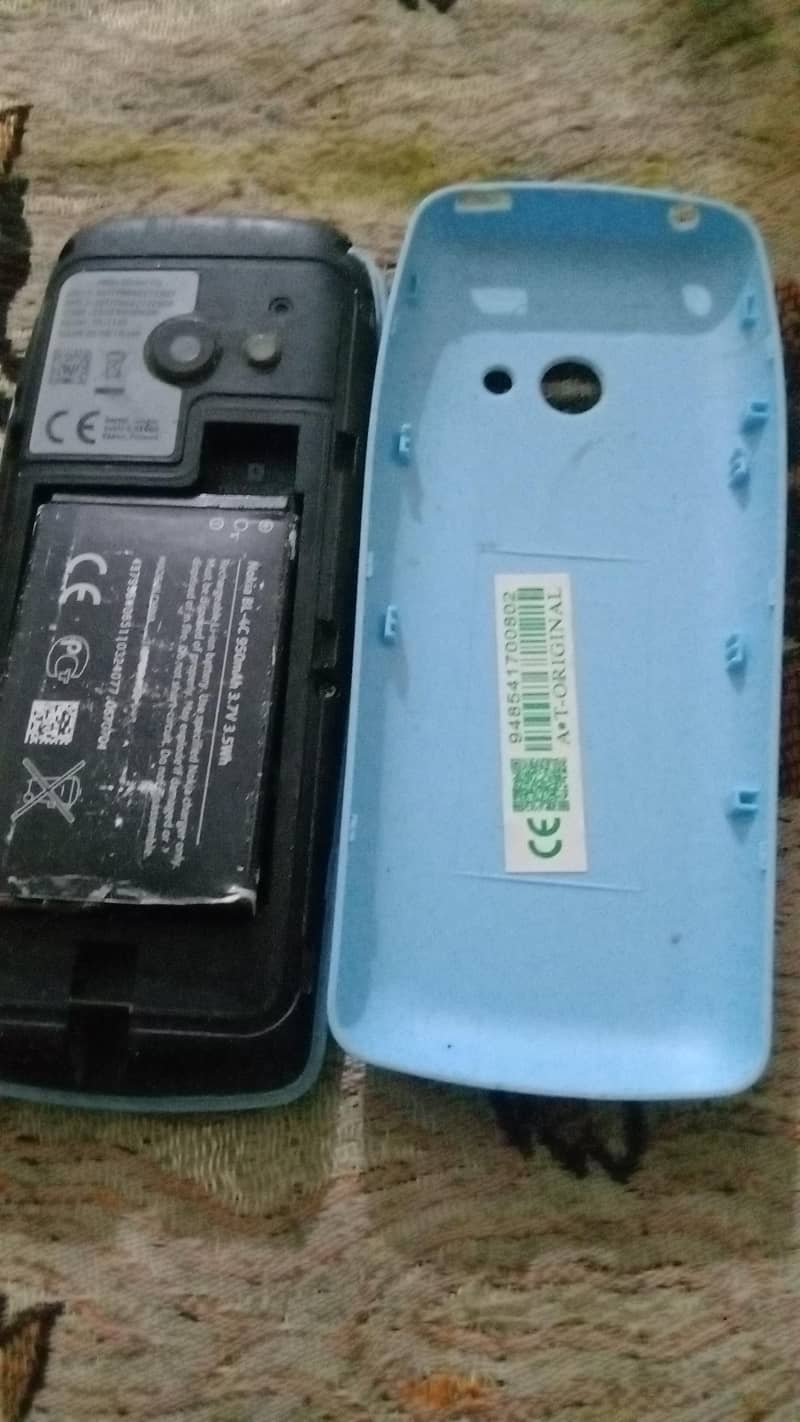 Nokia 6310 4