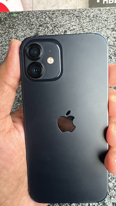 Apple iPhone 12