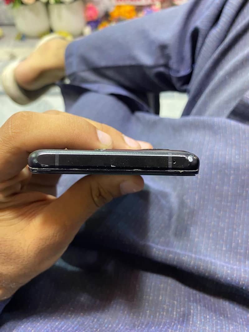 One Plus 10 Pro 6