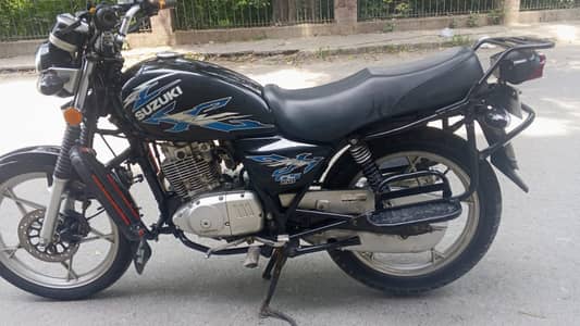 Suzuki GS 150 SE 2021 | Excellent Condition | Urgent Sale