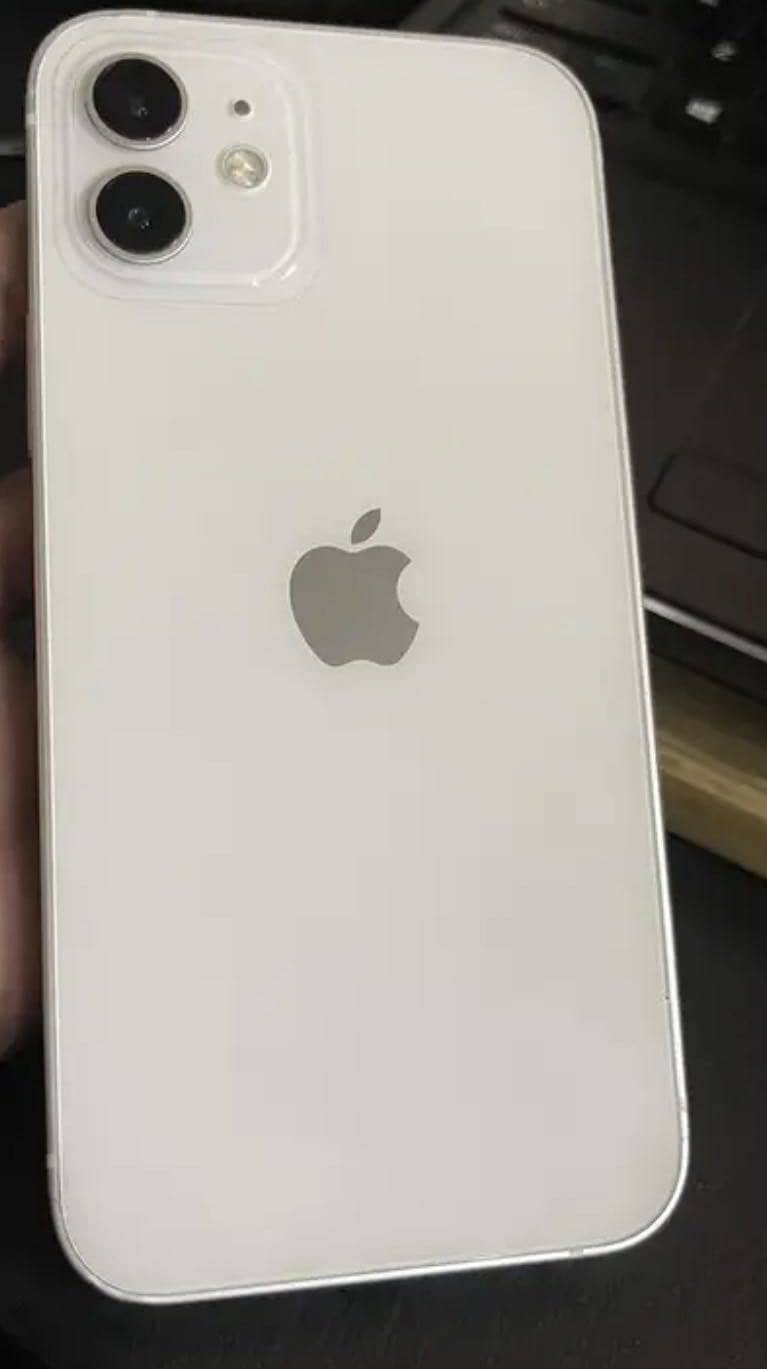 Apple iPhone 12 0