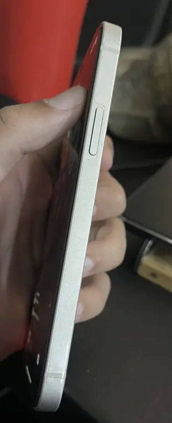 Apple iPhone 12 3