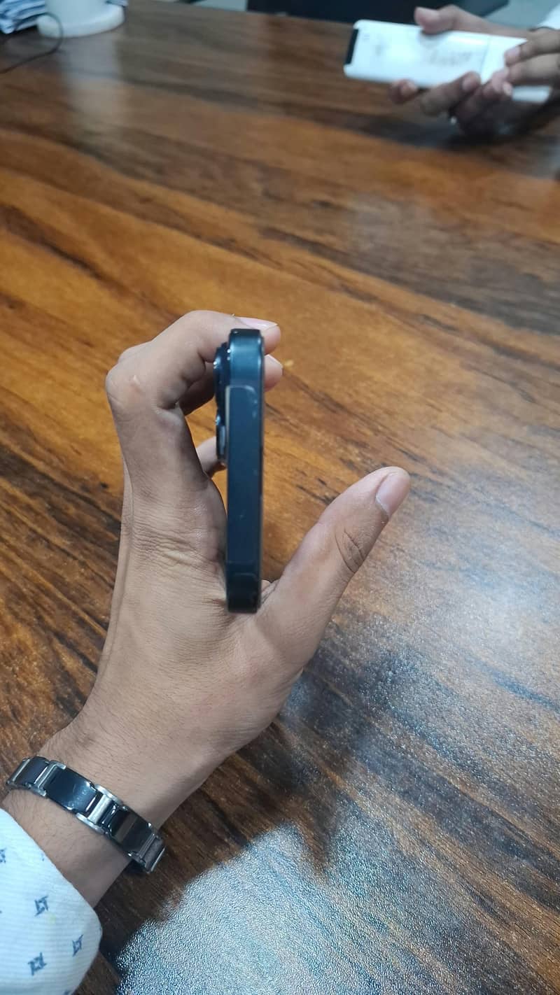 Apple iPhone 14 1