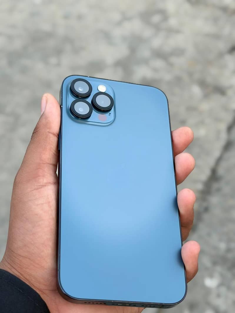 Apple iPhone 12 Pro Max 1