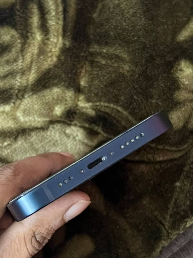 Apple iPhone 14 6