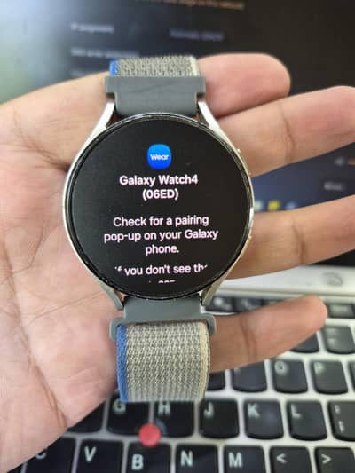 samsung watch 4 44m with box and cable
