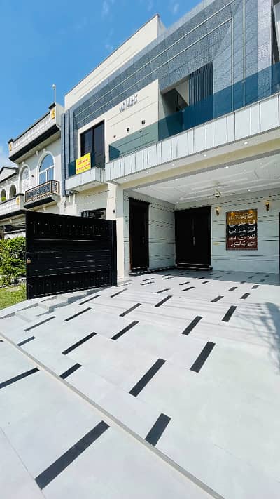 10 Marla Luxury House For Sale In LDA Avenue One Block J