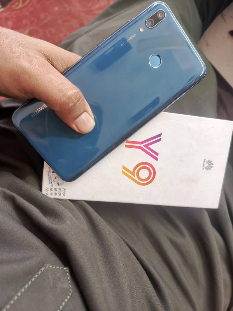 Huawei Y9 1