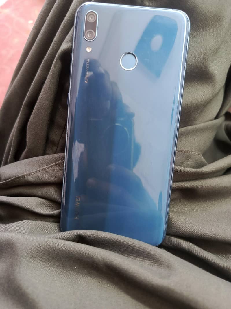 Huawei Y9 6