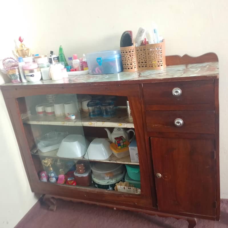 used cupboard 0