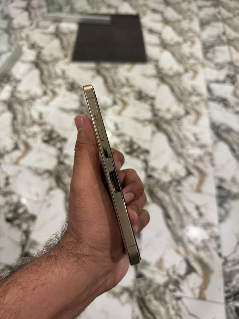 Apple iPhone 13 Pro 7