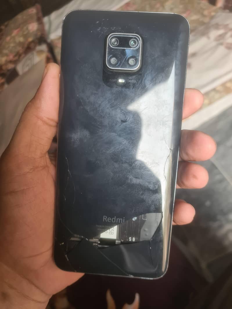 Xiaomi Redmi Note 9S 3