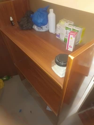 Dispensery ,table,chairs,bench for sale