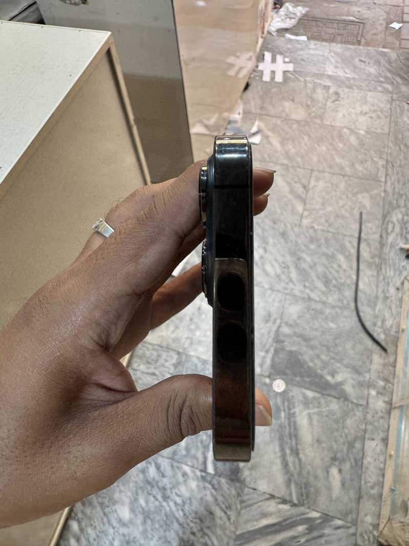 Apple iPhone 13 Pro 5