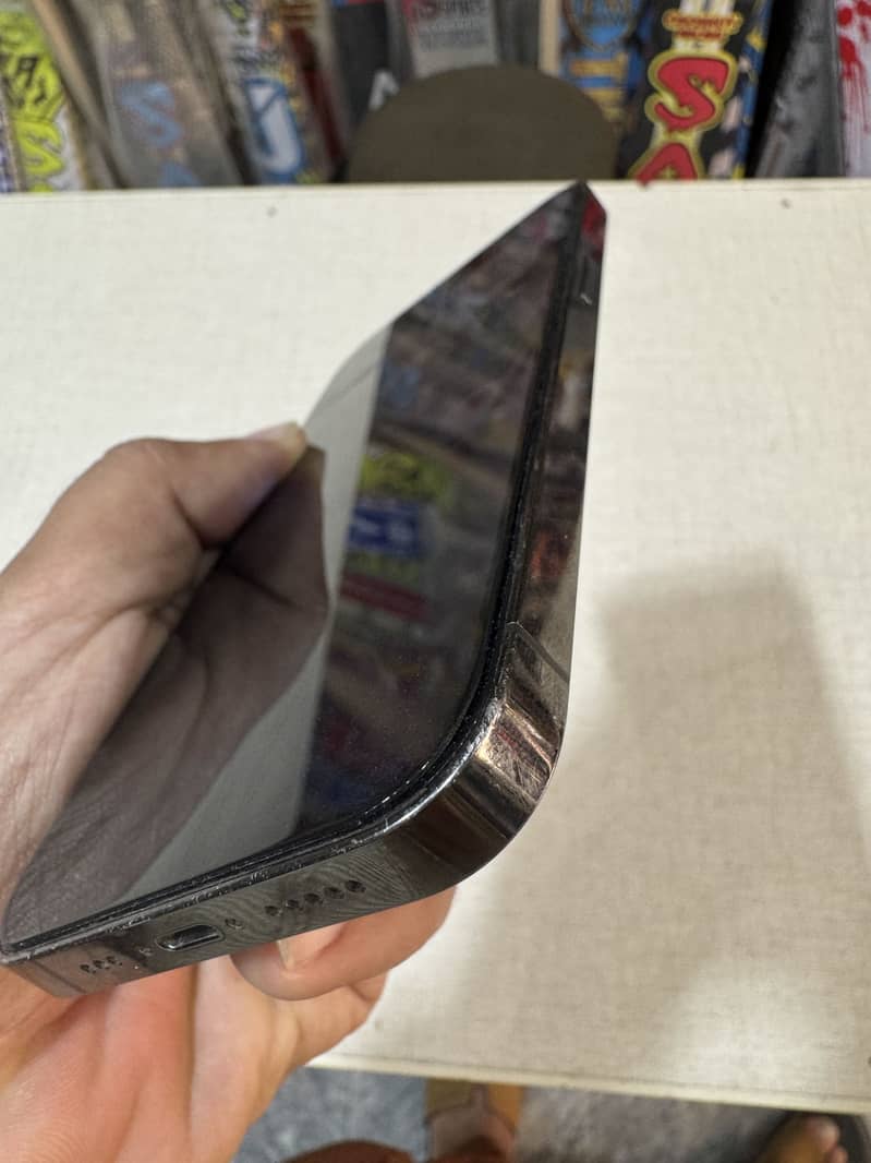 Apple iPhone 13 Pro 6
