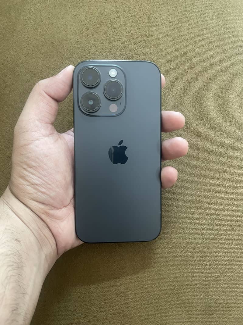 Apple iPhone 14 Pro 0
